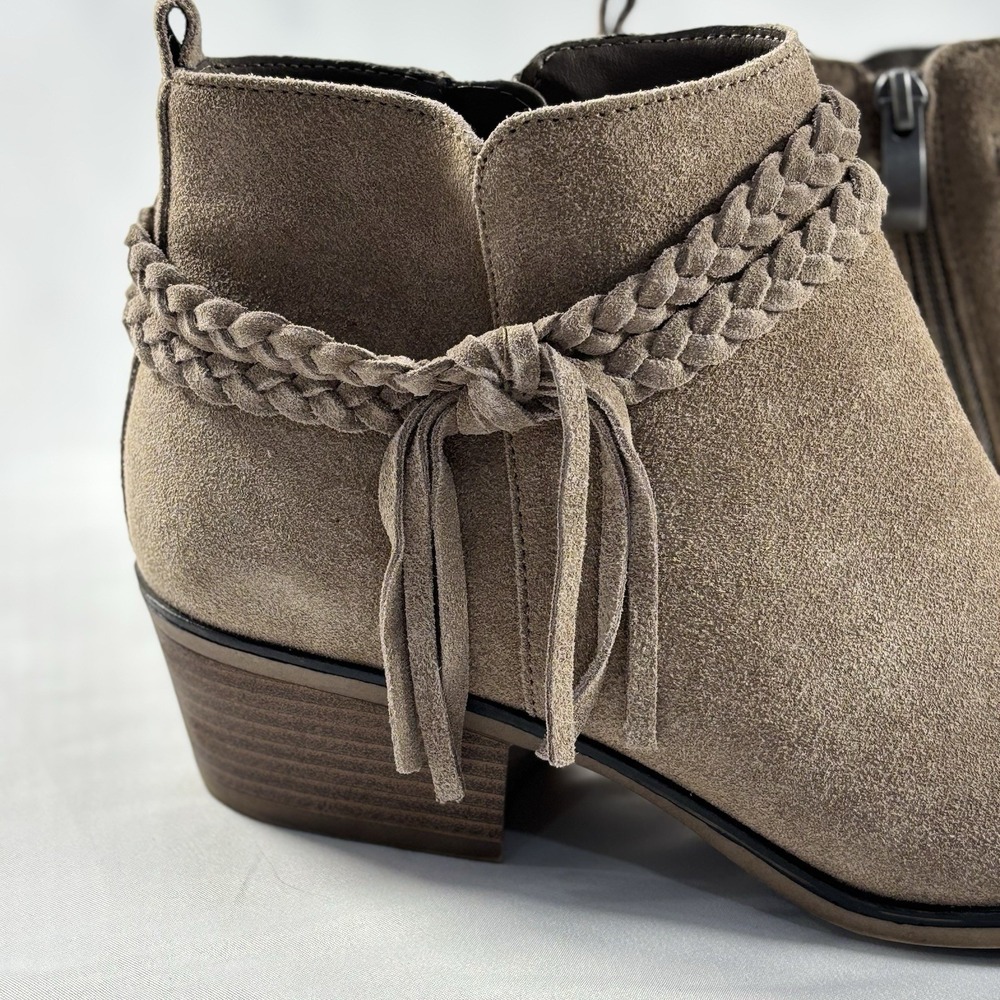 Michael Shannon Mallory Tan Suede Ankle Booties Womens Size 9 Low Block Heel - Picture 9 of 9